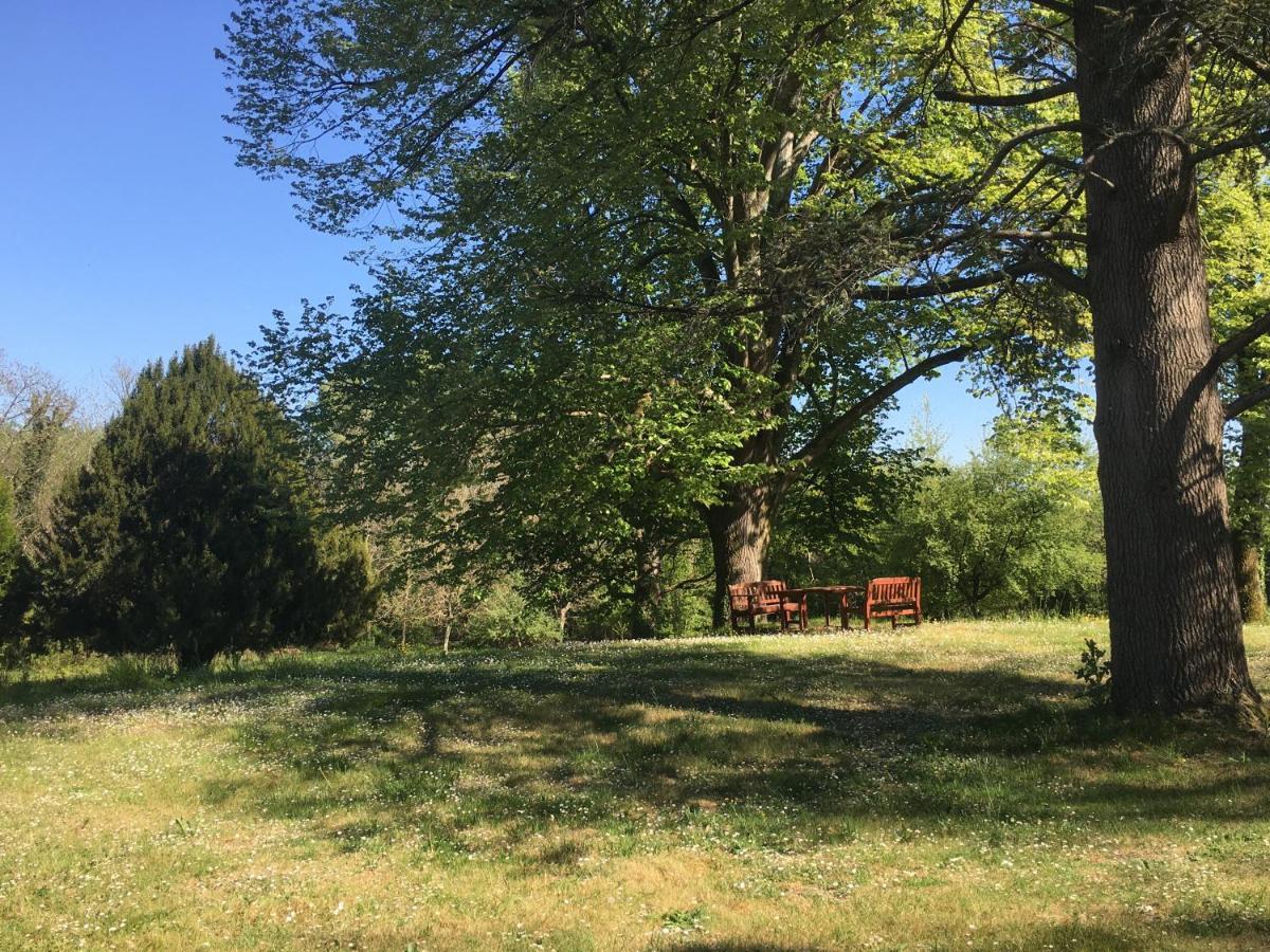 לינה וארוחת בוקר Saint-Séverin Manoir De L'Epine מראה חיצוני תמונה