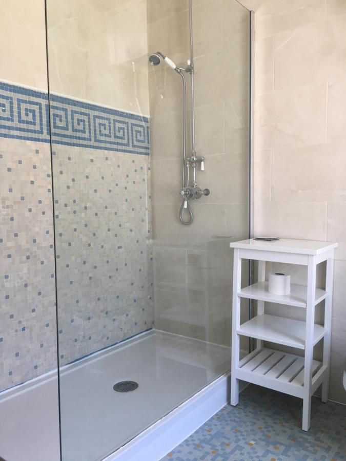 לינה וארוחת בוקר Saint-Séverin Manoir De L'Epine מראה חיצוני תמונה