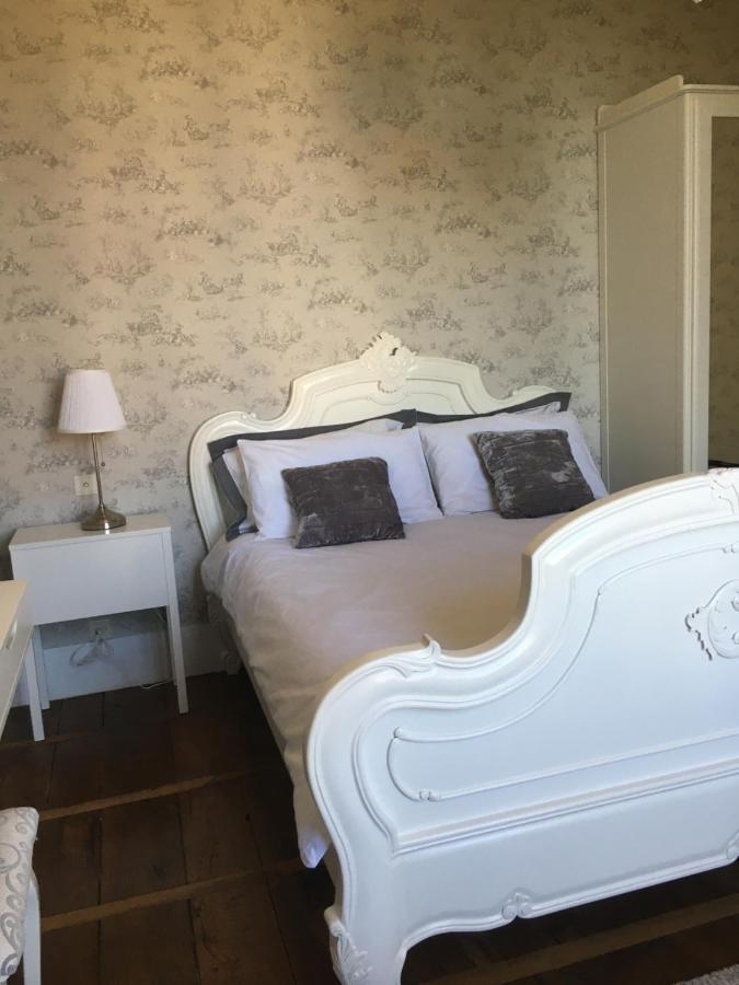 לינה וארוחת בוקר Saint-Séverin Manoir De L'Epine מראה חיצוני תמונה