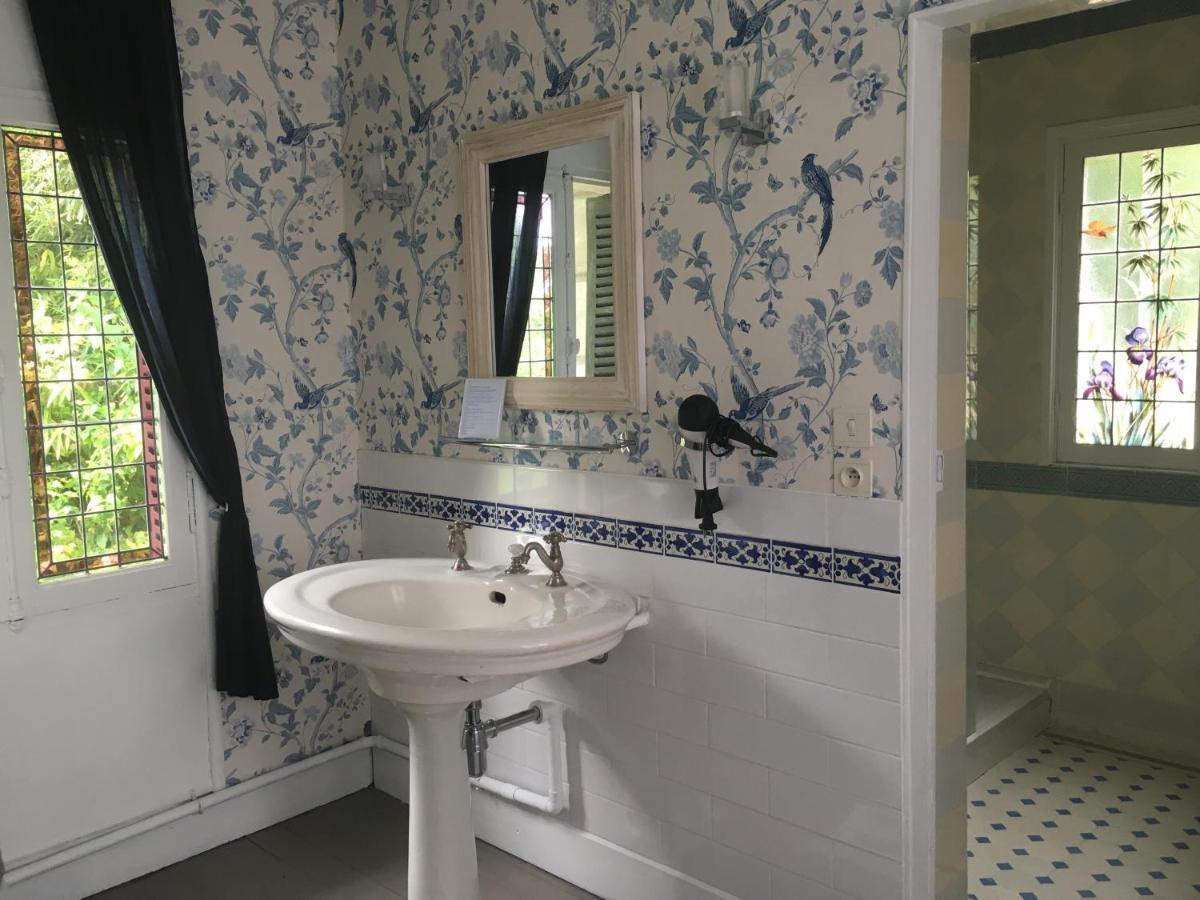 לינה וארוחת בוקר Saint-Séverin Manoir De L'Epine מראה חיצוני תמונה